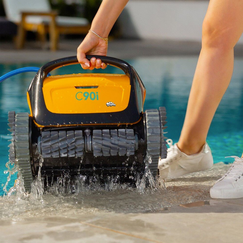 Dolphin C90i Robot limpiafondos para piscina pública