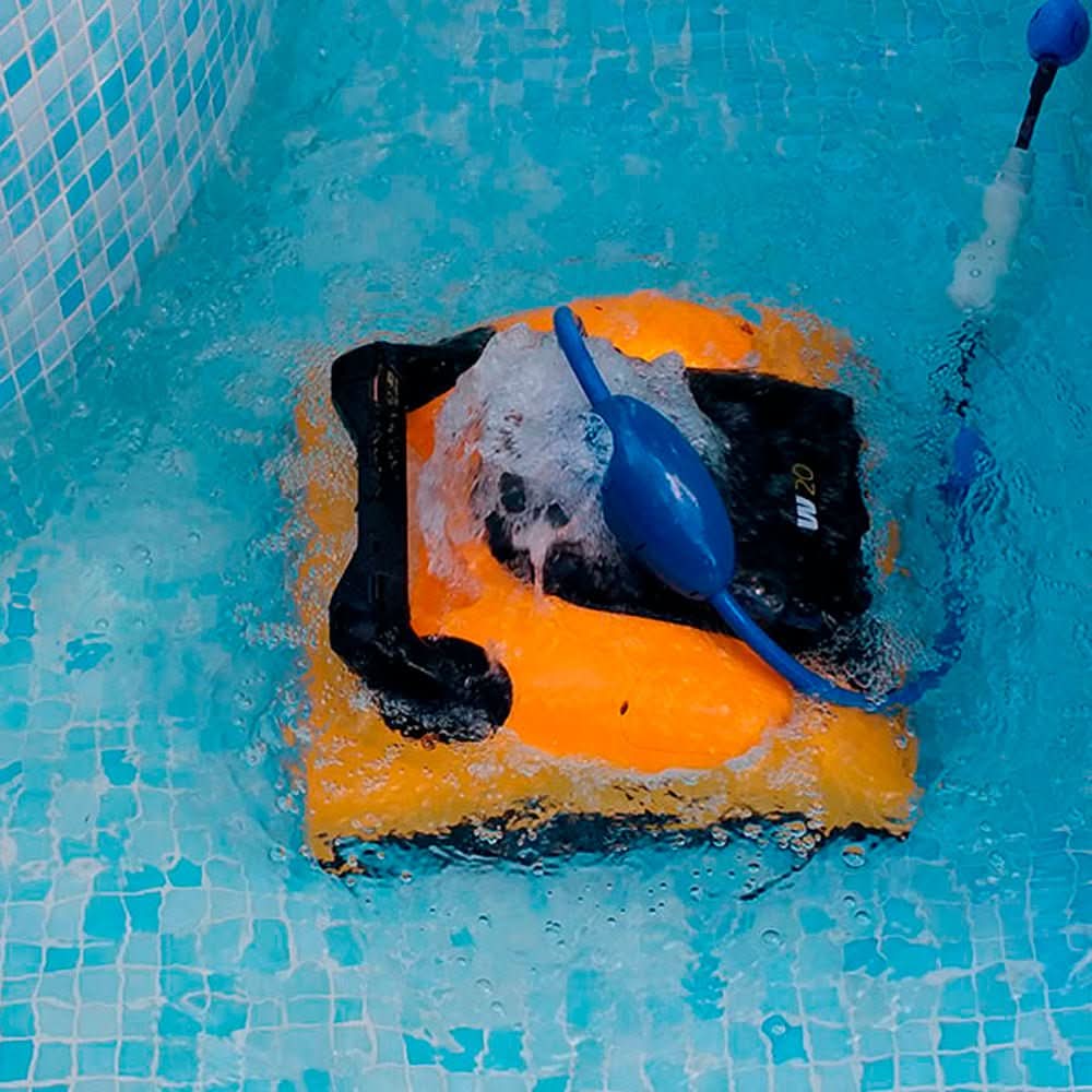 Dolphin W20 Robot limpiafondos para piscina